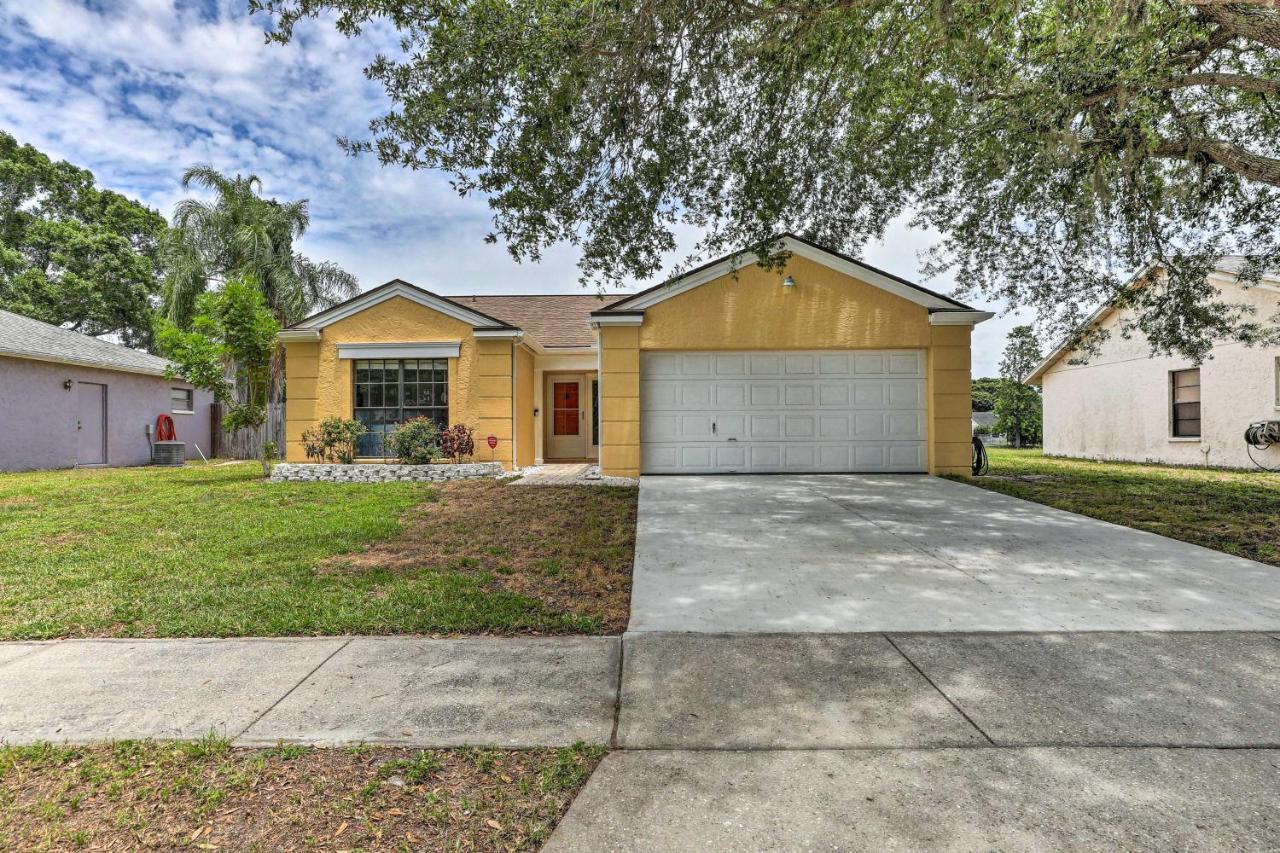 Lanai And Pond At Tranquil Bradenton Retreat! Villa Exterior photo