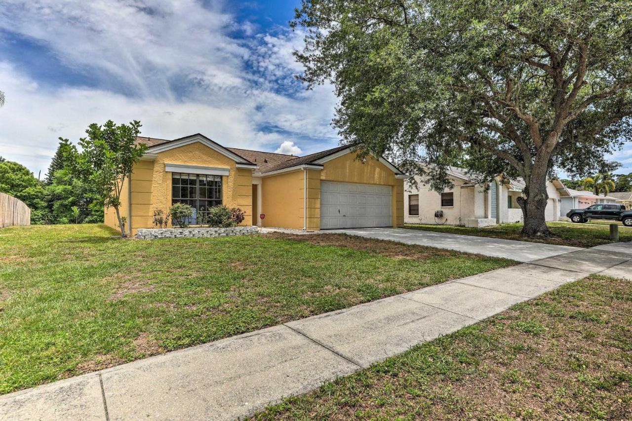 Lanai And Pond At Tranquil Bradenton Retreat! Villa Exterior photo